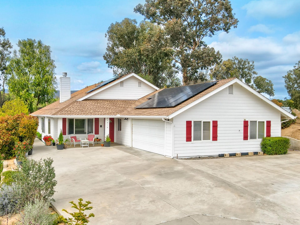 Ramona Properrites for Rent 24610 Pappas Rd