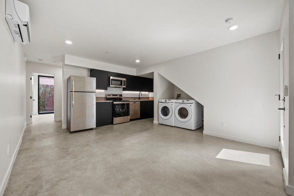 UNIT 9 - 2664 L Street San Diego