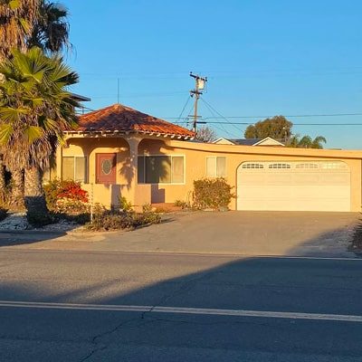 Two Bedroom house in Carlsbad San Diego available for rent